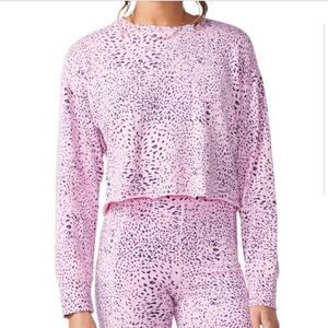 MONROW Mini Cheetah Print Lightweight Cropped Long Sleeve Tee